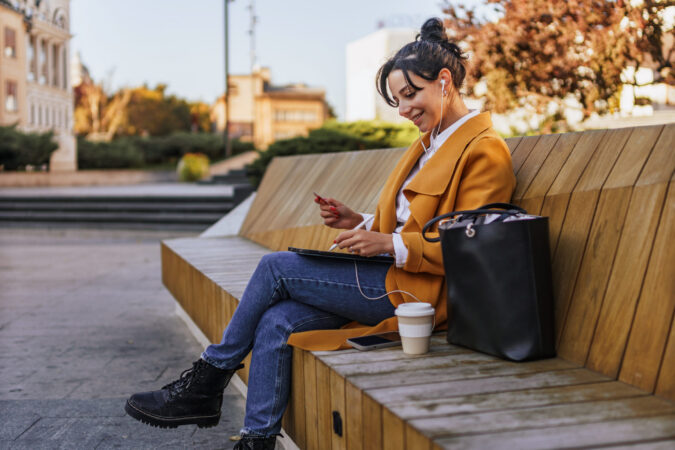 Fall Into Savings: Autumn Essentials & Cozy Comforts 🍂